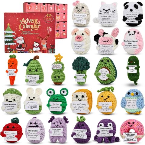 Adventskalender mit gehäkelten Mutmach-Tierchen