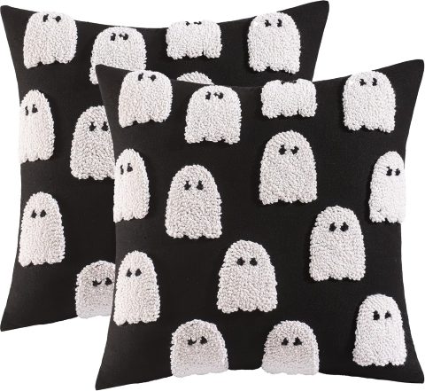 Kissenbezüge mit Geist-Motiv als Halloween-Deko