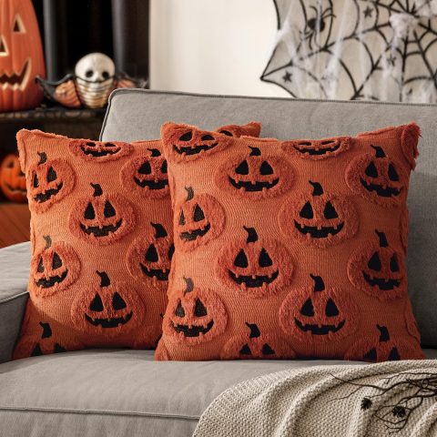 Kissenbezüge mit Geist und Kürbis zu Halloween