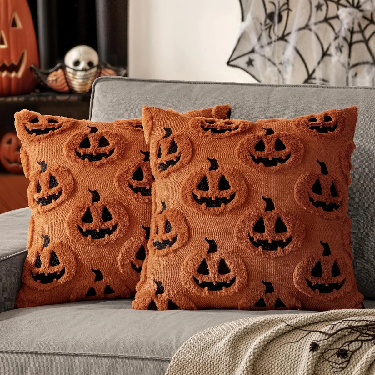 Kissenbezüge mit Geist und Kürbis für Halloween