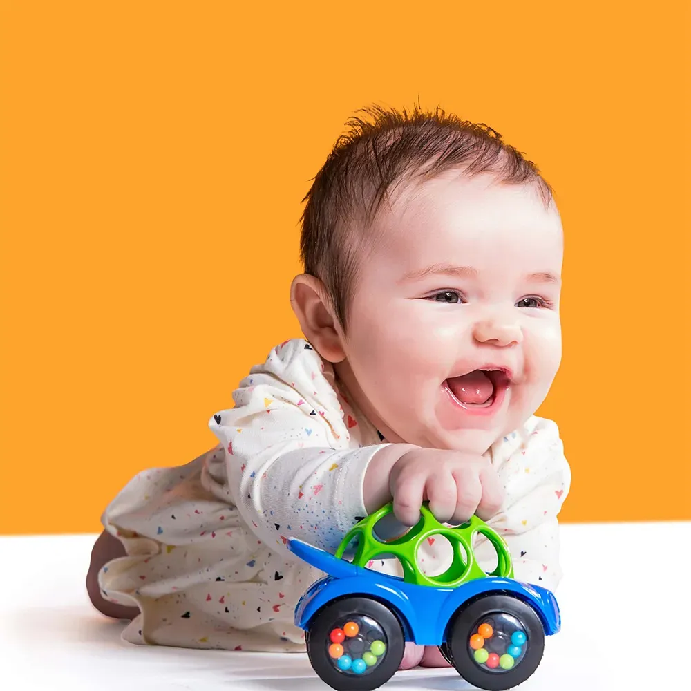 Rassel-Auto zum Greifen – Geschenk für Babys – Bild 4