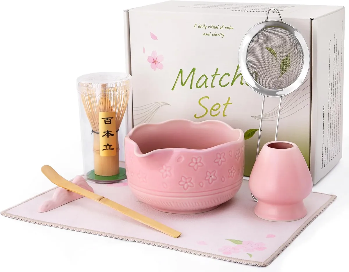 Matcha-Set in Rosa mit Schale und Bambusbesen
